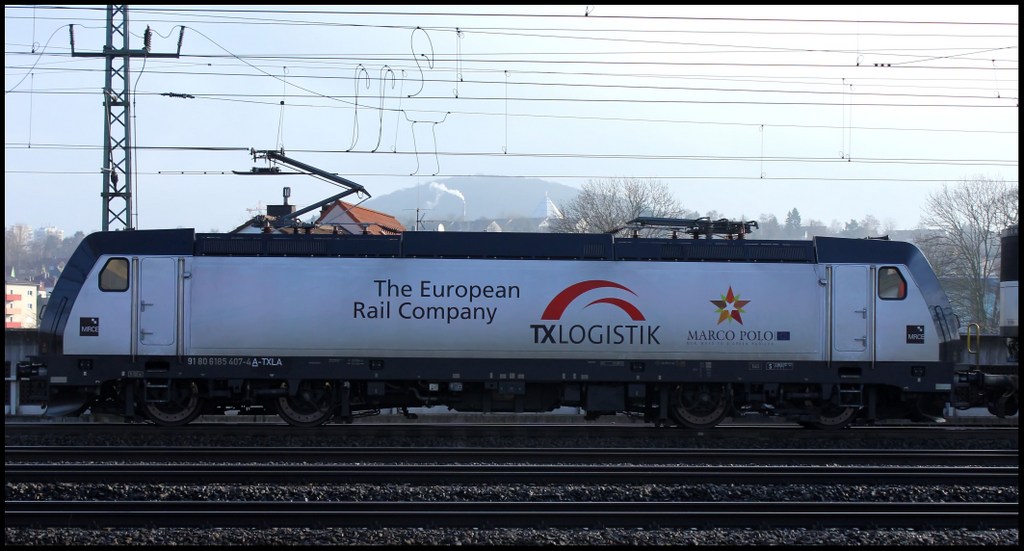 185 407 von TX Logistik mit Gterzug am 10.03.13 in Fulda