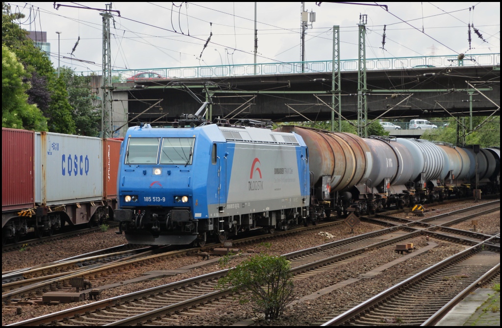 185 513 von TX Logistik mit Kesselzug am 19.08.11 in Hamburg Harburg