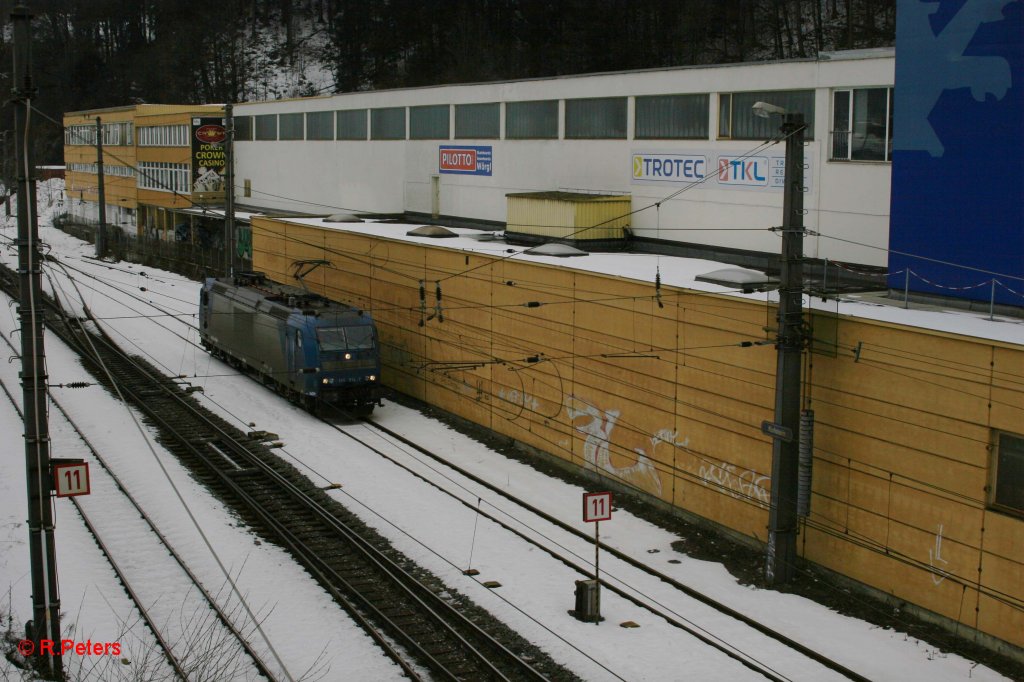 185 514-7 beim Umsetzen in A-Kufstein. 04.02.12