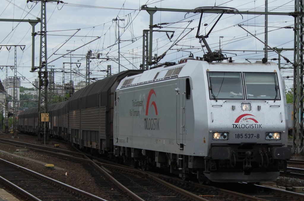 185 537 mit ARS Altmann Zug am 10.05.12 in Fulda