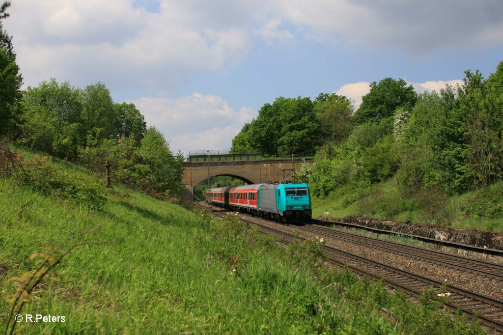 185 617-8 schiebt S3 39334 nach Nrnberg bei Postbauer-Heng. 13.05.11