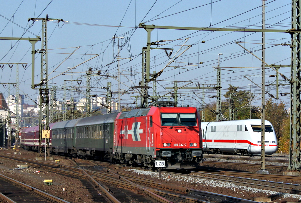 185 632 mit Sonderzug am 23.10.11 in Fulda