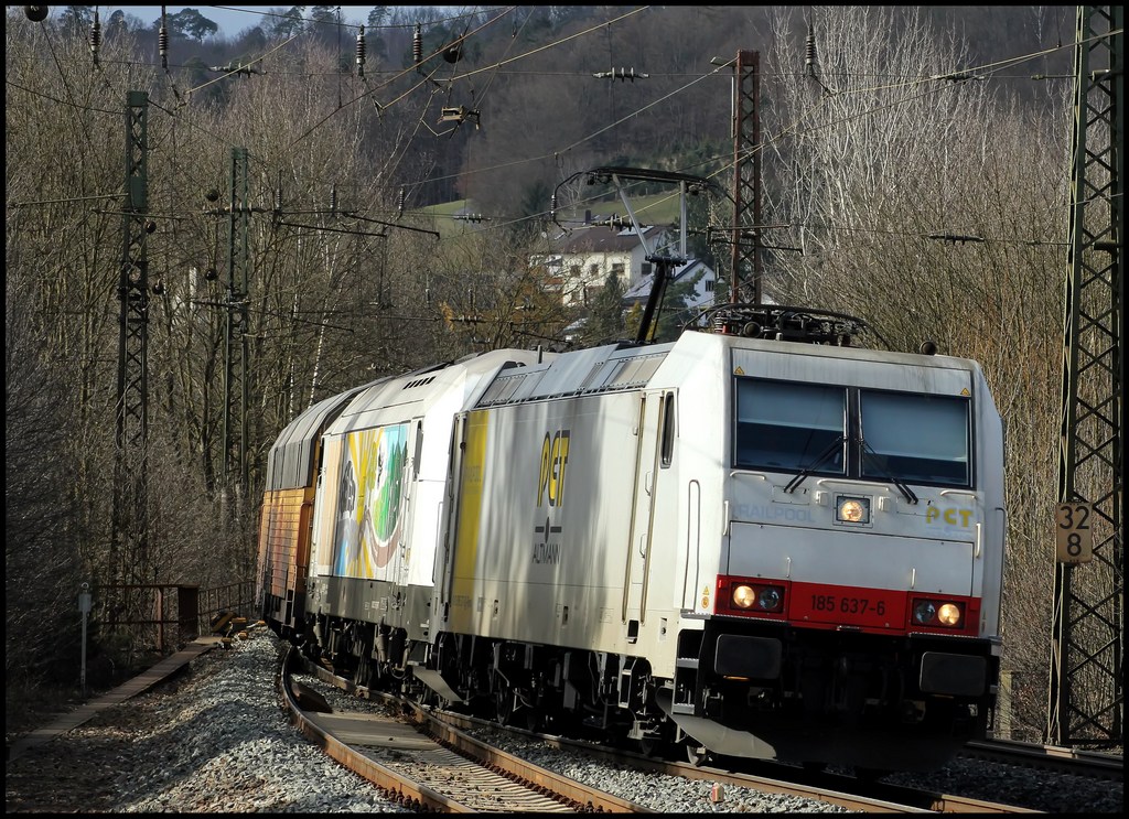 185 637 und 223 155 von PCT Altmann mit Autozug am 13.04.13 in Jossa