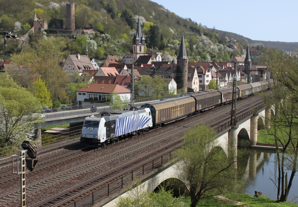 185 662-4 von Lokomotion am 10.04.11 in Gemnden. Gru an den Tf!