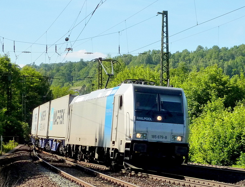 185 679-8 EVB/Railpool mit Containerzug am 26.06.10 in Jossa