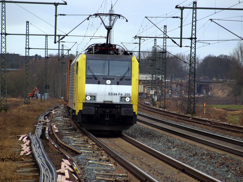 189 205 fuhr mit einem GZ durch Ashausen am 13.3.