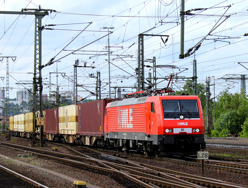 189 801 der WLE mit Warsteiner Bierzug am 17.06.11 in Fulda