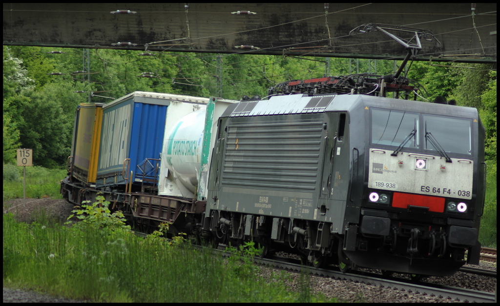 189 938 mit Gterzug am 30.05.13 in Gtzenhof