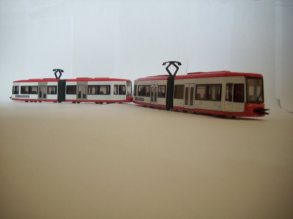 2 Siku Stra�enbahnen.