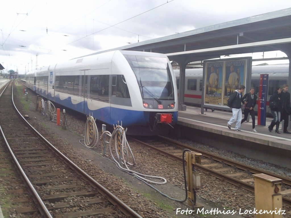 2 UBB GTW 2/6er mit Ziel Swinemnde Centrum (PL) im Bahnhof Stralsund Hbf am 8.9.11