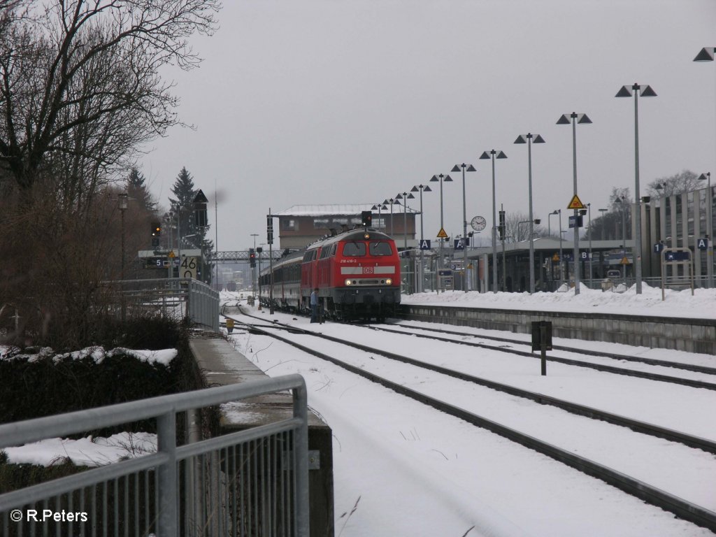 218 418-2 steht mit einer Schwester Maschine in Memmingen EC191 nach Mnchen. 23.02.08
