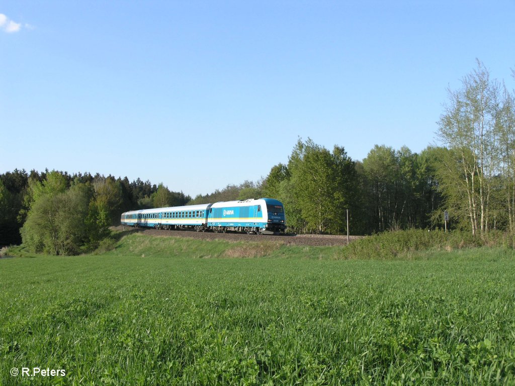 223 061 zieht bei Oberteich den ALX37987 nach Mnchen. 02.05.09
