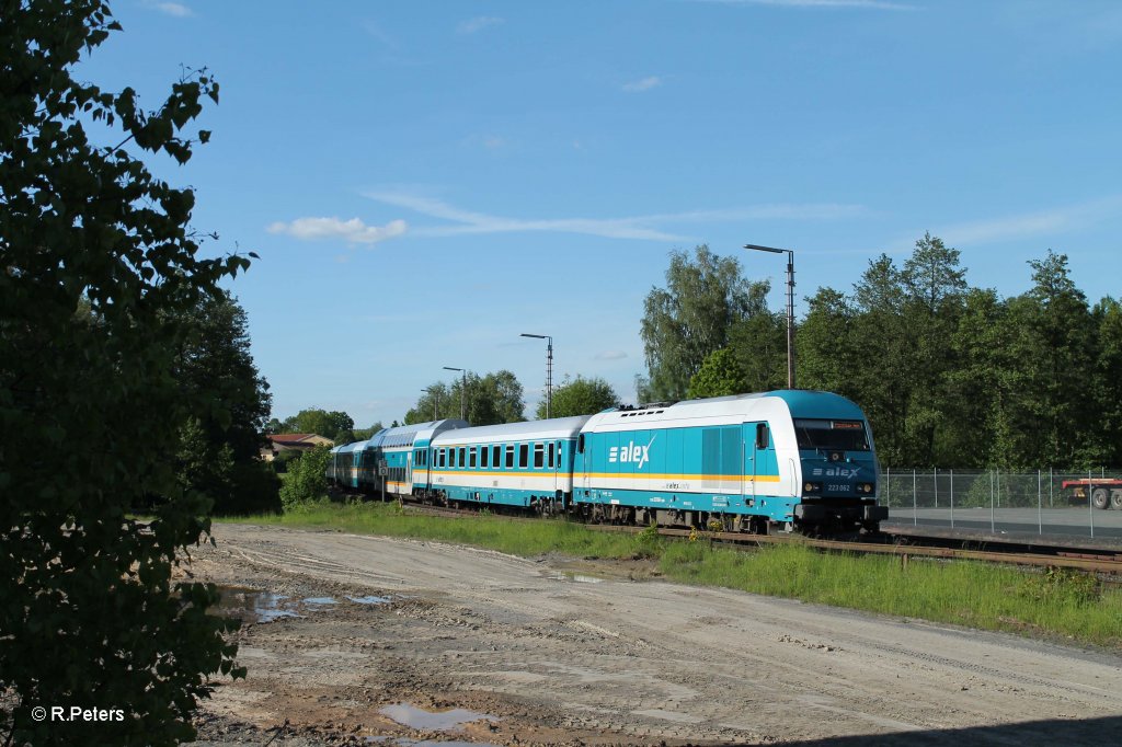 223 062 mit dem ALX84121 bei der Einfahrt in Wiesau. 05.06.13