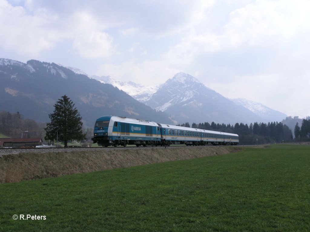 223 066 zieht bei Unterthalofen den Alex nach Mnchen. 17.04.10