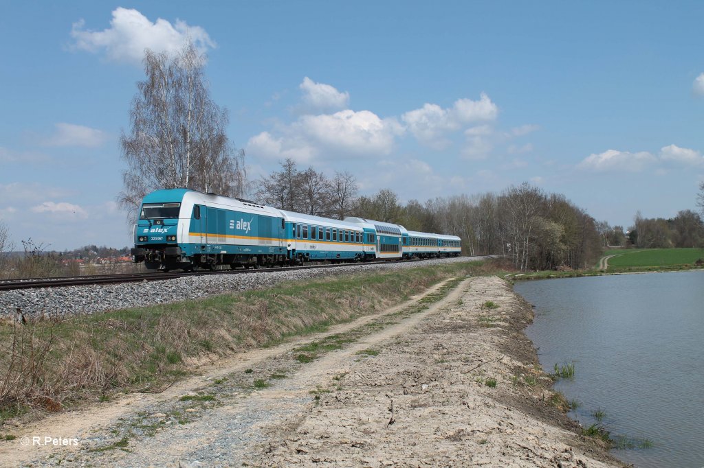 223 067 mit dem ALX84113 Hof - Mnchen sdlich von Wiesau. 25.04.13