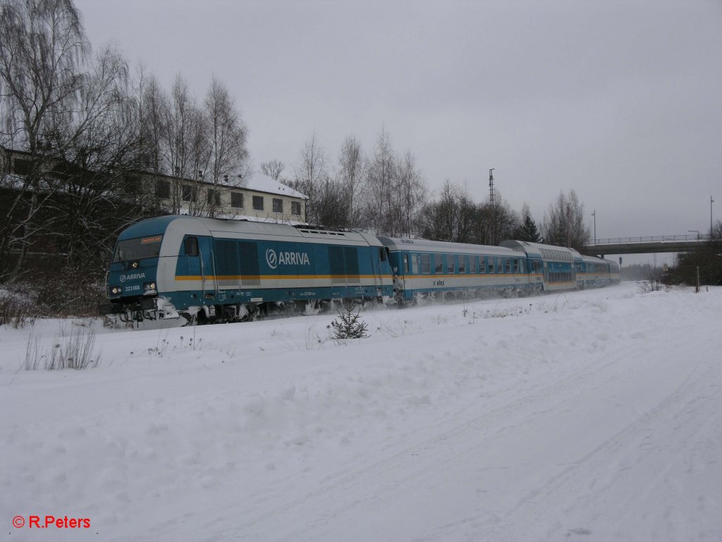 223 068 verliess am 29.01.10 den Bahnhof wiesau/Oberpfalz mit dem ALX87015 nach Mnchen. 
