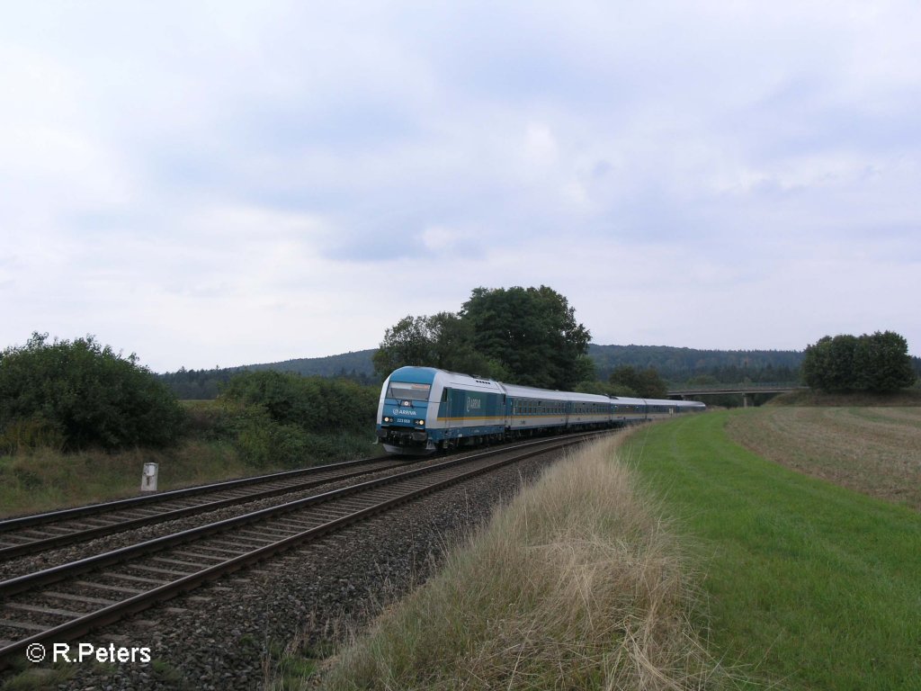 223 068 zieht den ALX37983 nach Mnchen durch die Kurve bei Oberteich. 12.09.08
