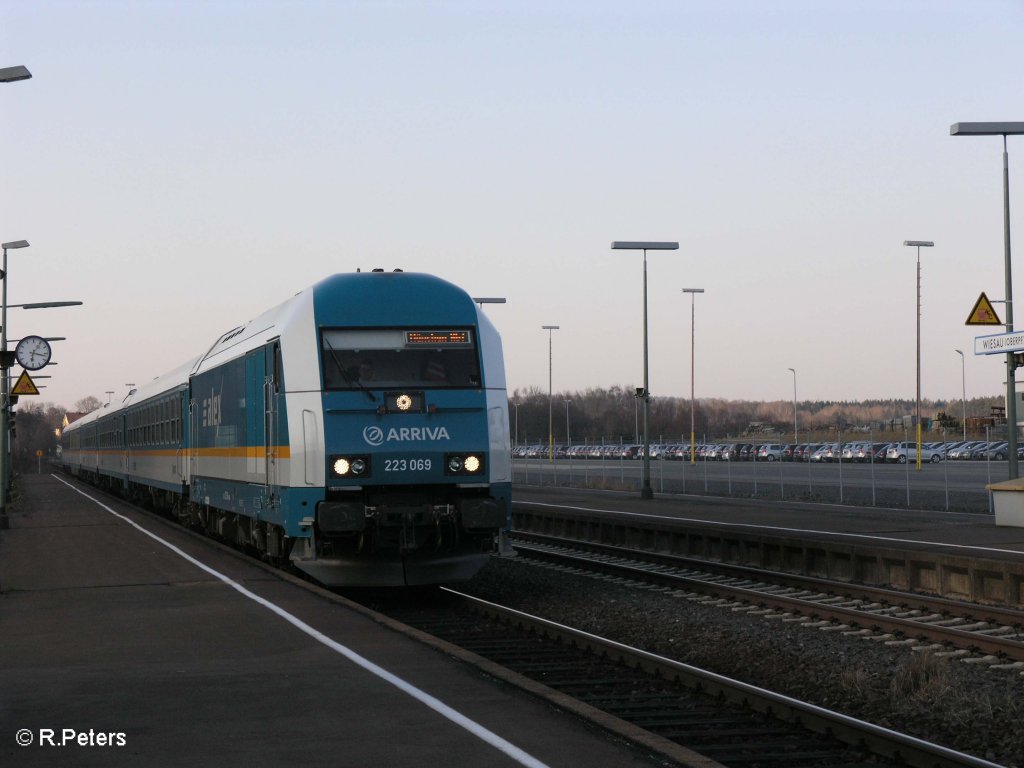 223 069 hat Wiesau/Oberpfalz mit den ALX37987 nach Mnchen erreicht. 02.04.09
