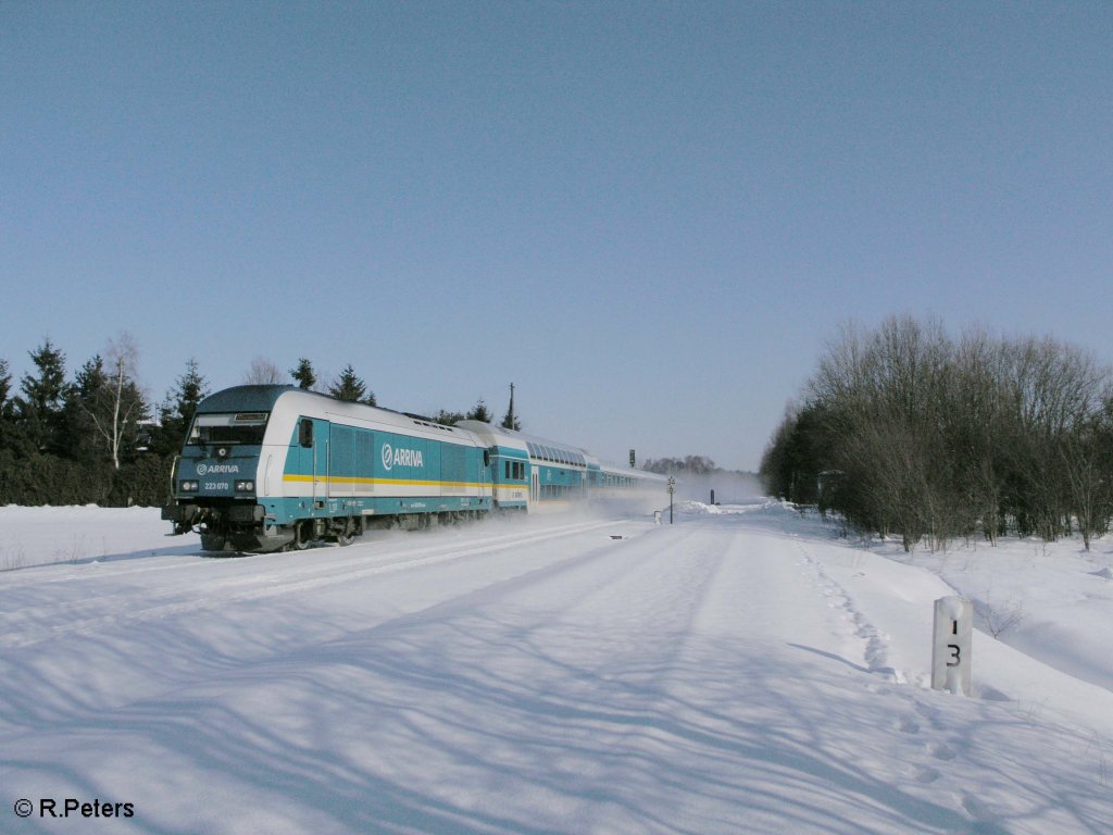 223 070 zieht den ALX87011 nach Mnchen bei Schnfeld und erreicht gleich Wiesau/Oberpfalz. 07.02.10