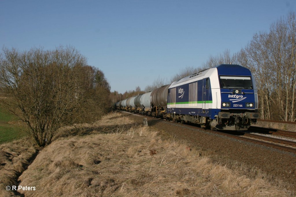 223 144 mit dem Kesselug nach Weiden bei Schnfeld. 25.03.12