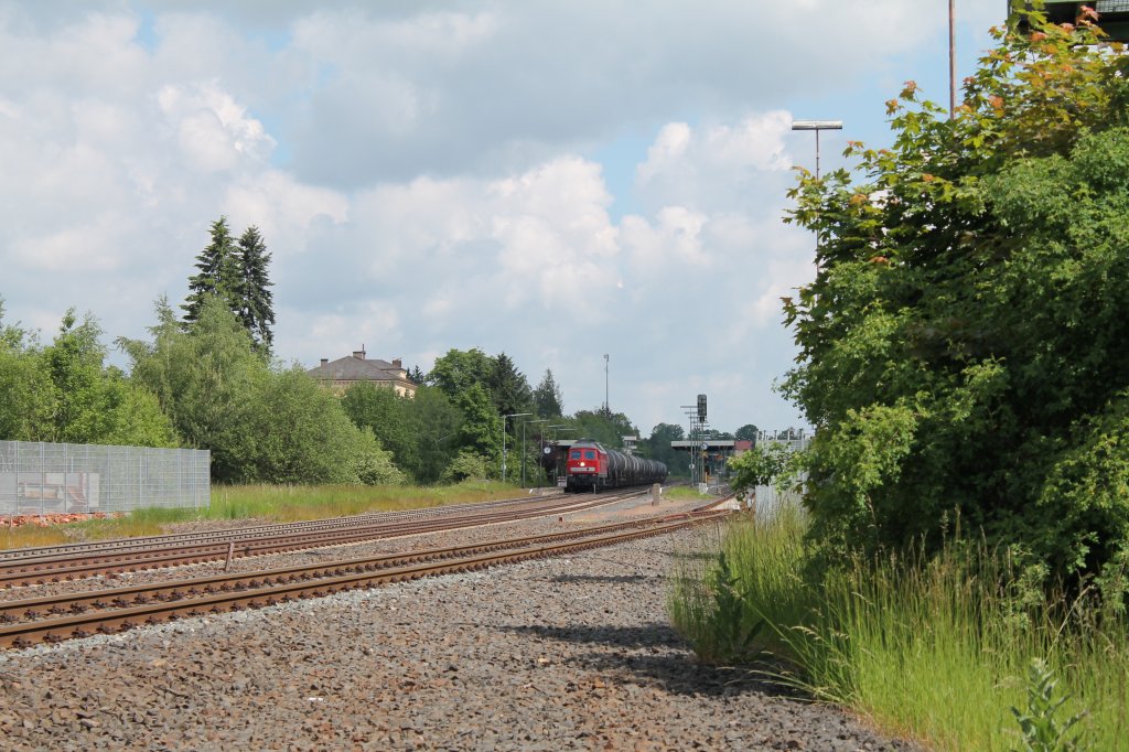 232 527-2 mit Kesselzug in Wiesau/Oberpfalz. 11.06.13