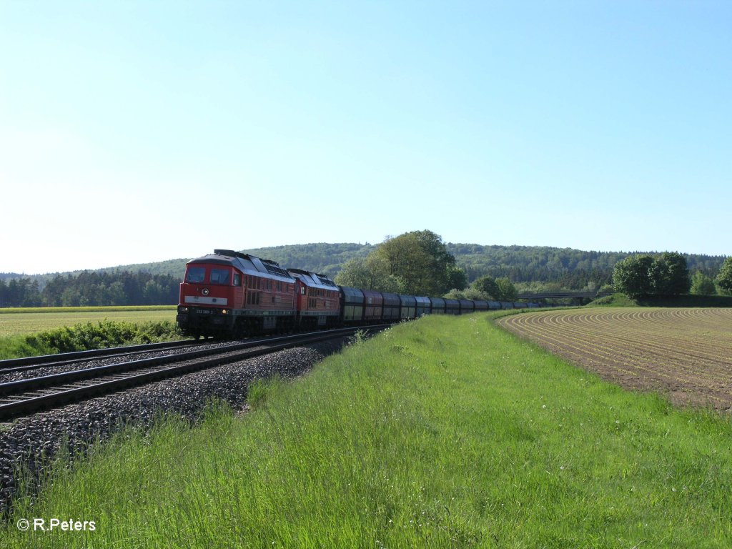 232 589-2 in Doppeltraktion vor Polenkohle bei Oberteich. 04.06.10