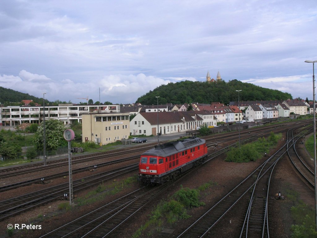 232 703-9 beim Umsetzten in Schwandorf. 26.05.10