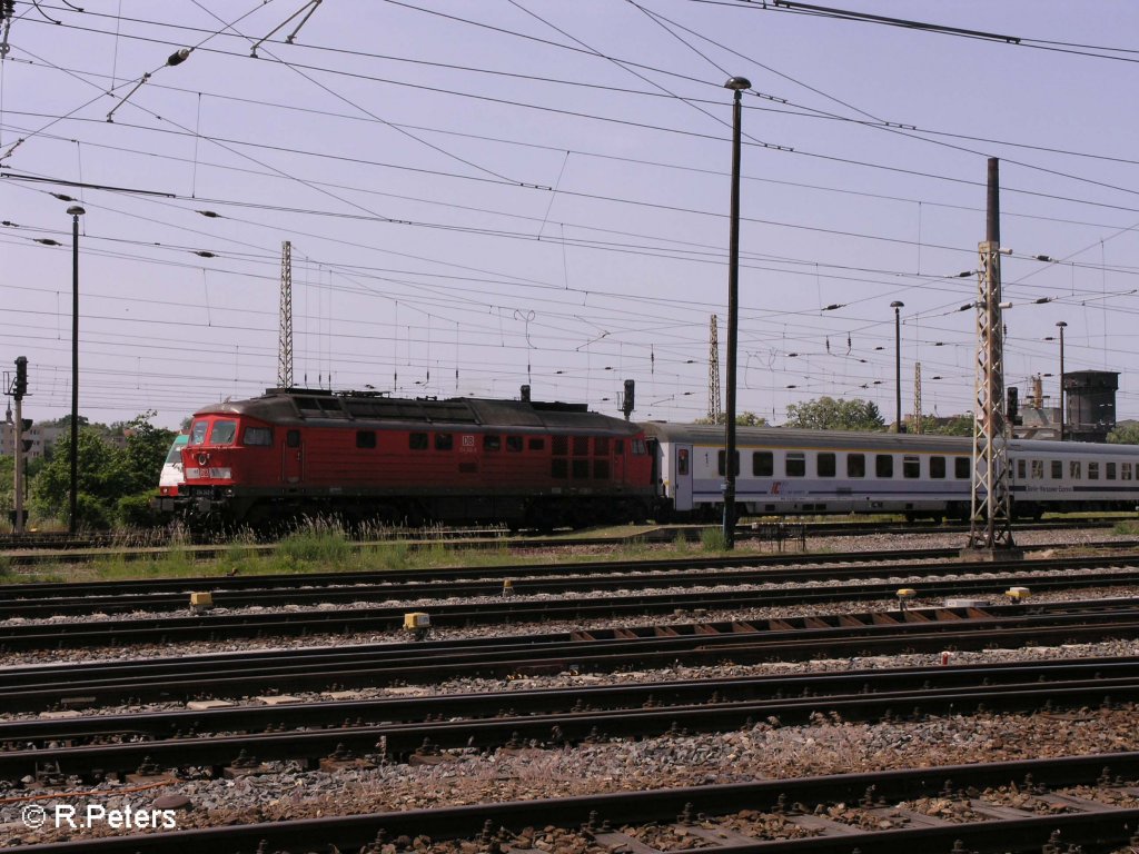 234 242-5 verlsst Frankfurt/Oder mit den EC45 nach Warschau.m 29.05.08