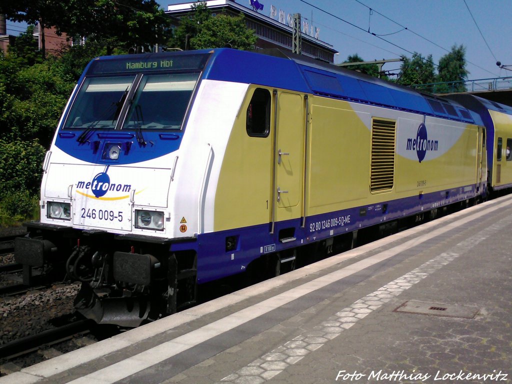 246 009-5 mit ziel Hamburg Hbf im Bahnhof Hamburg-Harburg am 8.6.13