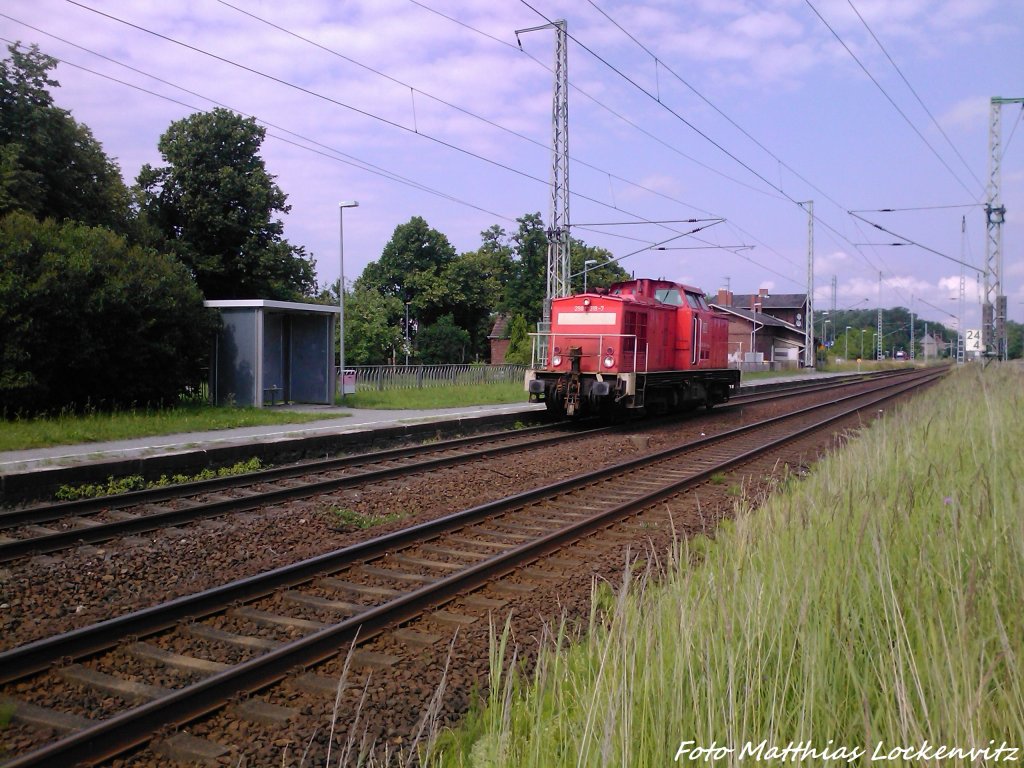 298 318-7 unterwegs nach Stralsund bei der Durchfahrt in Teschenhagen am 5.7.13 