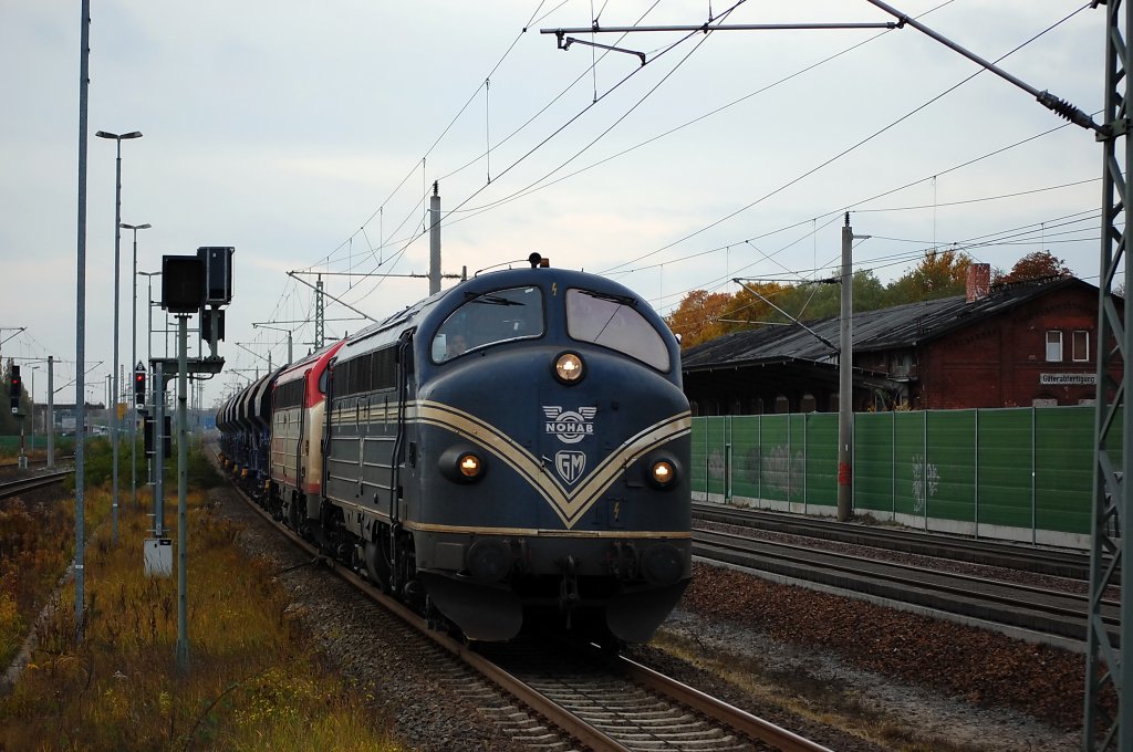 2x V170 Nr. 1147 & Nr. 1149 mit Schotterwagen in Rathenow in Richtung Wustermark. 28.10.2010