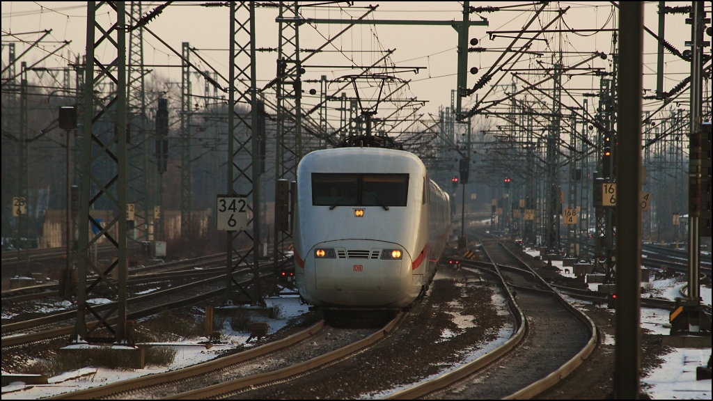 401 072 am 04.12.10 in Hamburg Harburg