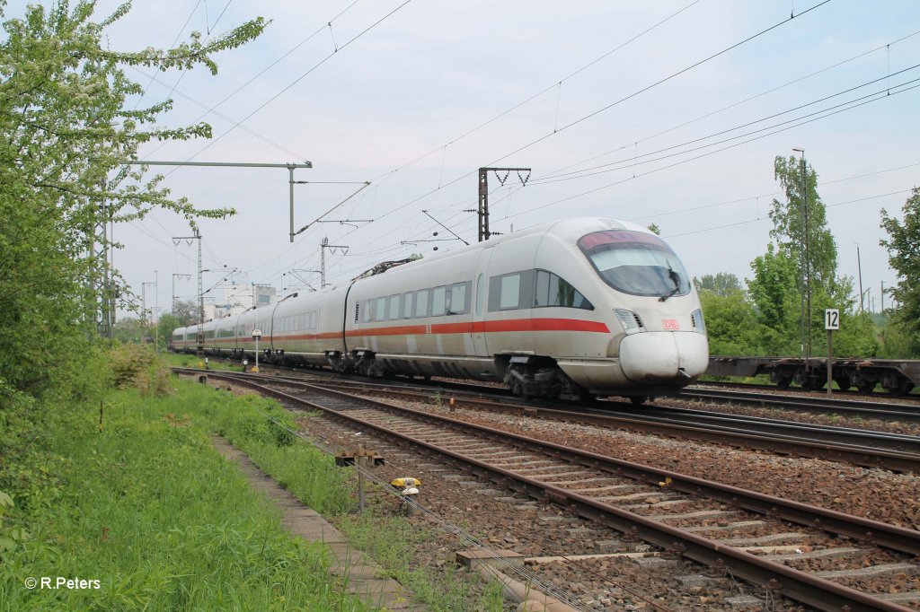 411 052-4  Travemnde  als ICE23 Dortmund - Wien bei Regensburg Ost. 09.05.13
