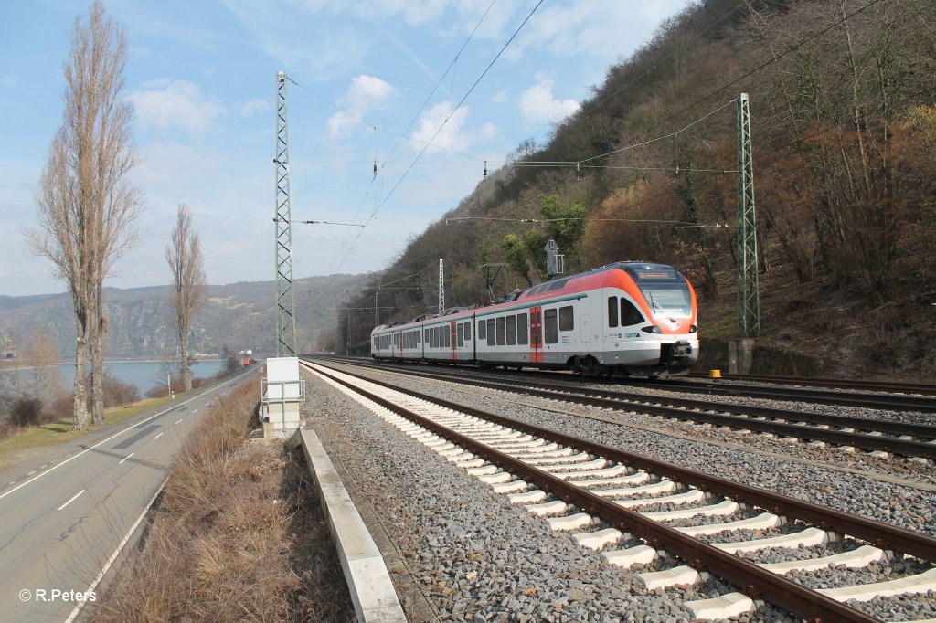 411 als SE25069 Koblenz - Wiesbaden beim Lorelay Betriebsbahnhof. 08.03.13