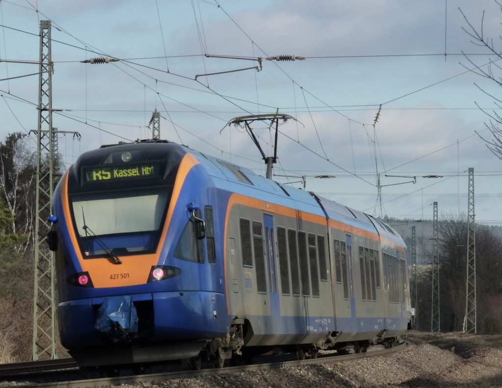 427 501 als CAN nach Kassel am 16.01.11 bei Fulda