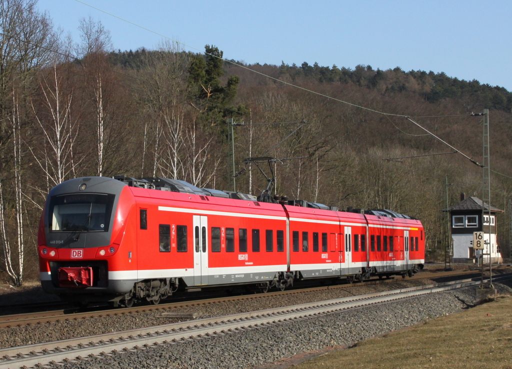 440 313 als RB nach Schlchtern am 08.03.11 in Vollmerz