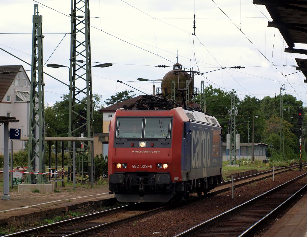 482 029-6 fuhr LZ durch Merseburg am 23.7.11.