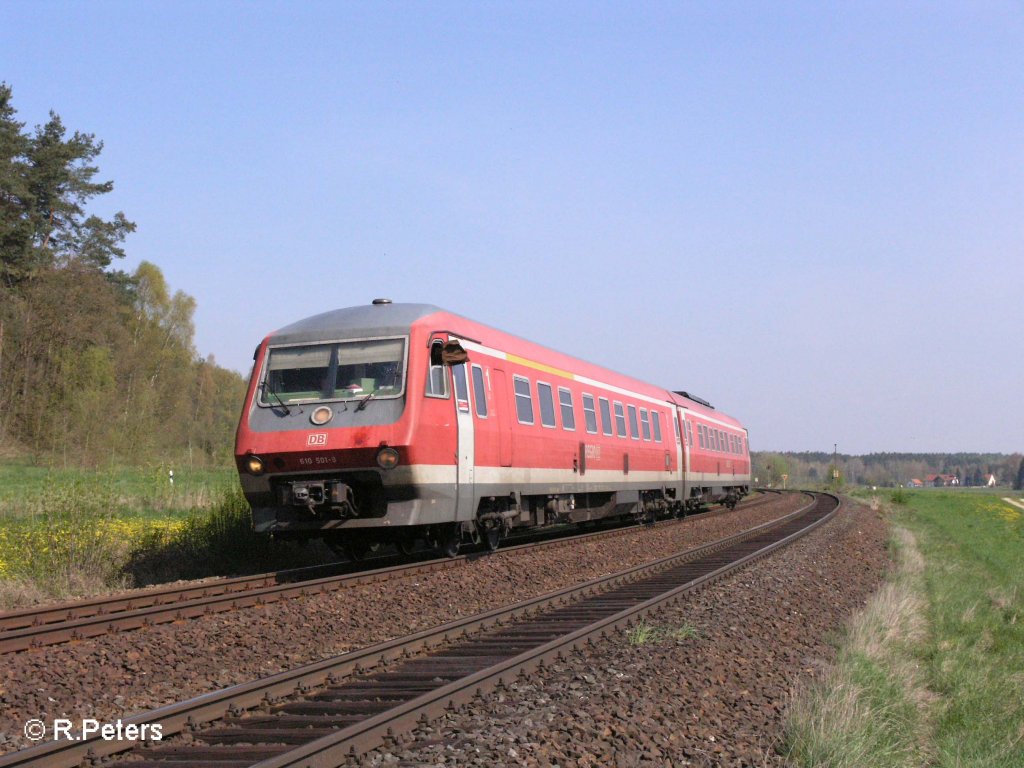 610 501-9 bei Richt bei Schwandorf kurz vor seinem Ziel. 27.04.08