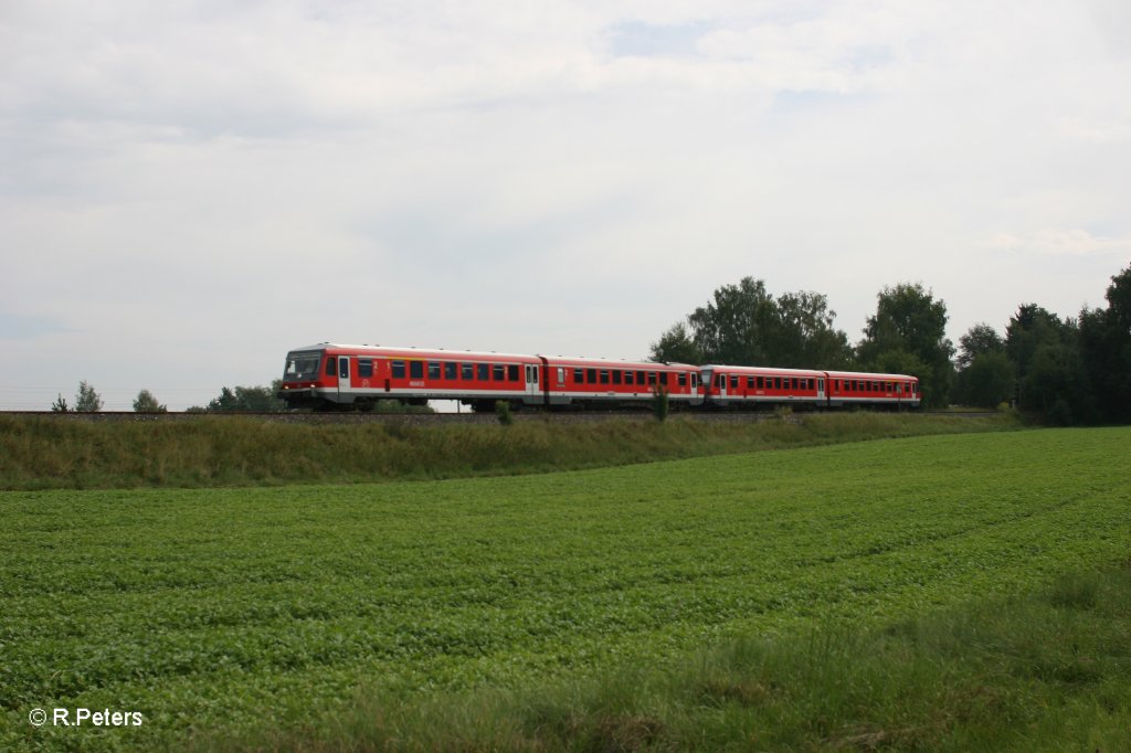 628 424 + 628 423 als RE 68857/68858 (= Ersatzzug fr RE 3697/3698) nach Hof bei Unterhlau. 02.09.11