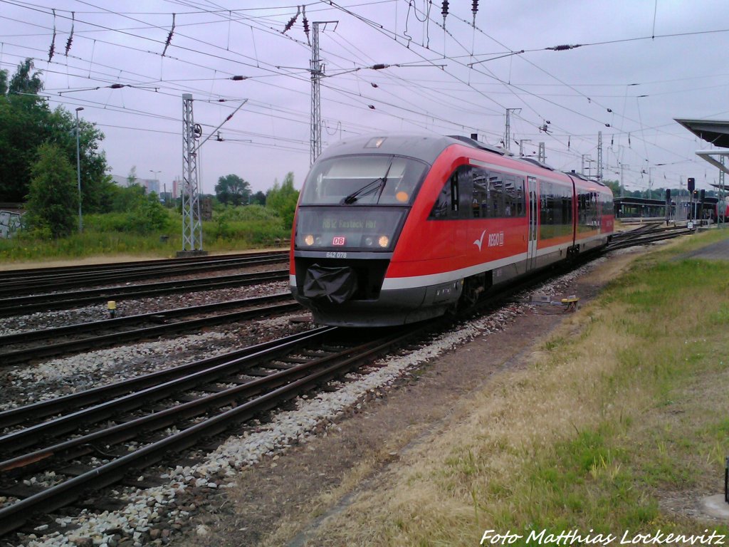 642 078/578 als RB12 mit ziel Graal-M�ritz (In der Zielanzeige Steht noch Rostock Hbf drinne) bei der Ausfahrt aus Rostock Hbf am 22.6.13 