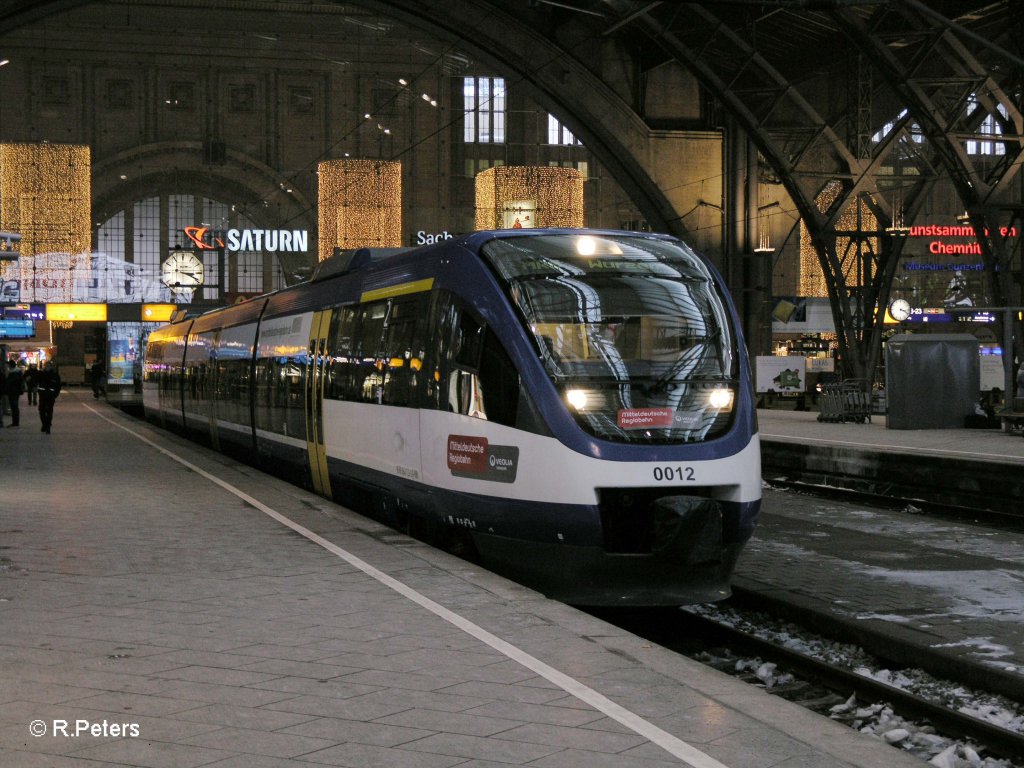 643 123-2 steht im Leipziger HBf bereit zur Abfahrt bereit. 20.12.10