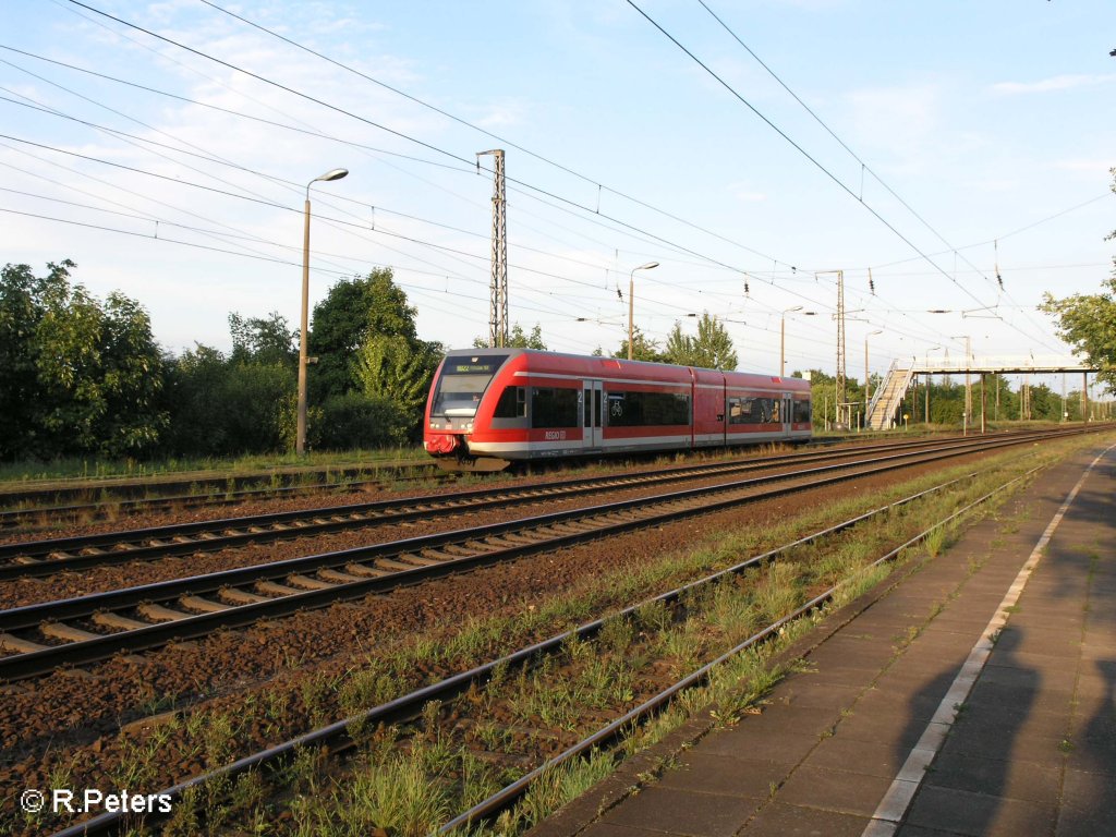 646 013 setzt langsame Fahrt an in Saamund in Richtung Potsdam. 17.08.08