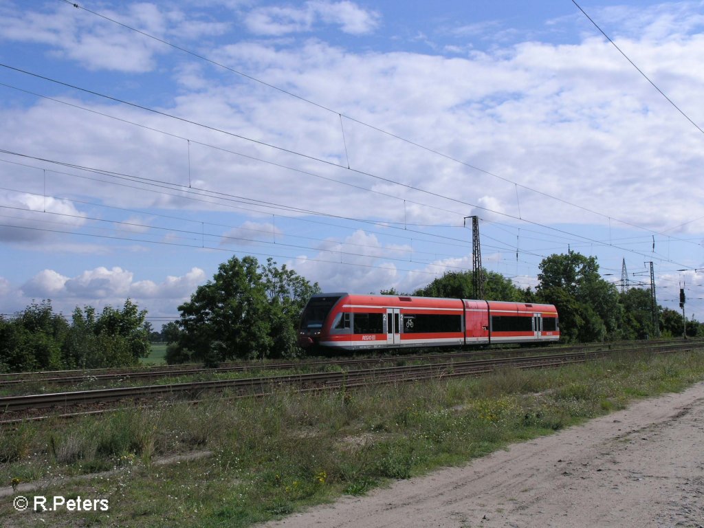 646 017 erreicht saarmund mit einer RB22 Potsdam HBF. 17.08.08