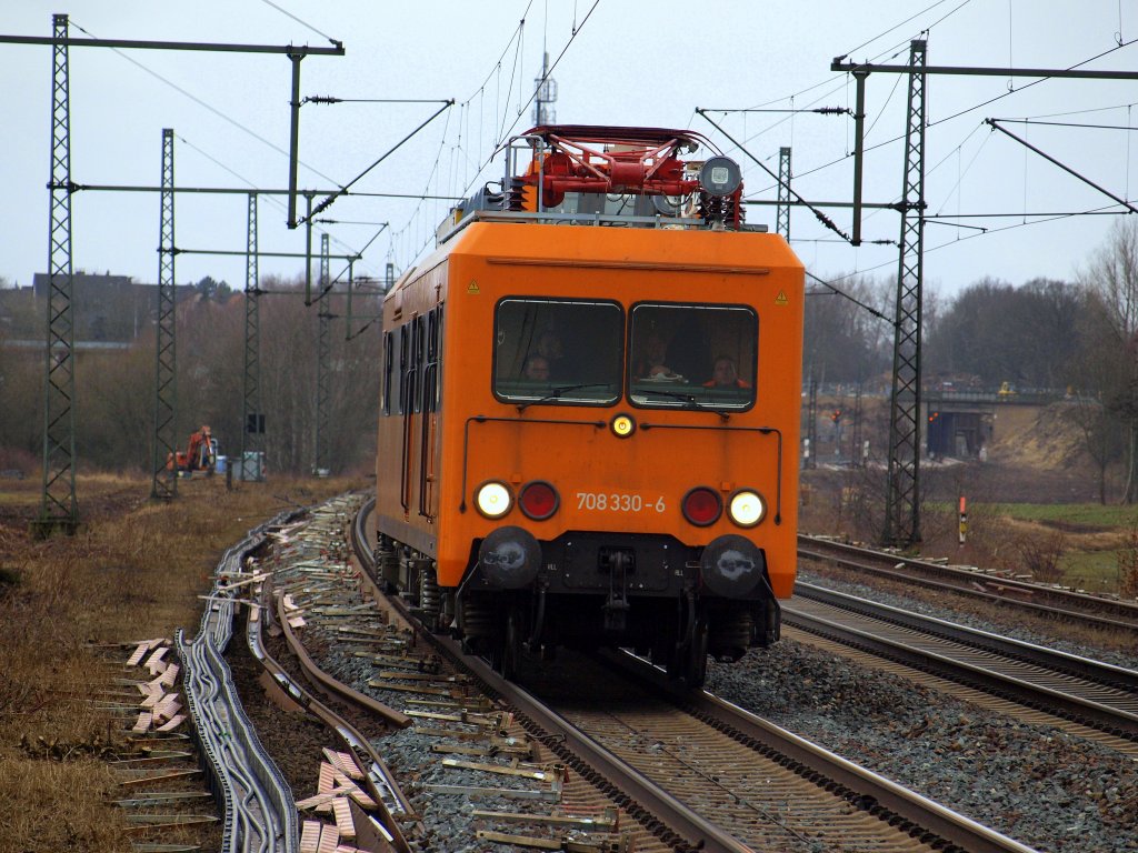 708 330-8 fuhr am 13.3 durch Ashausen.