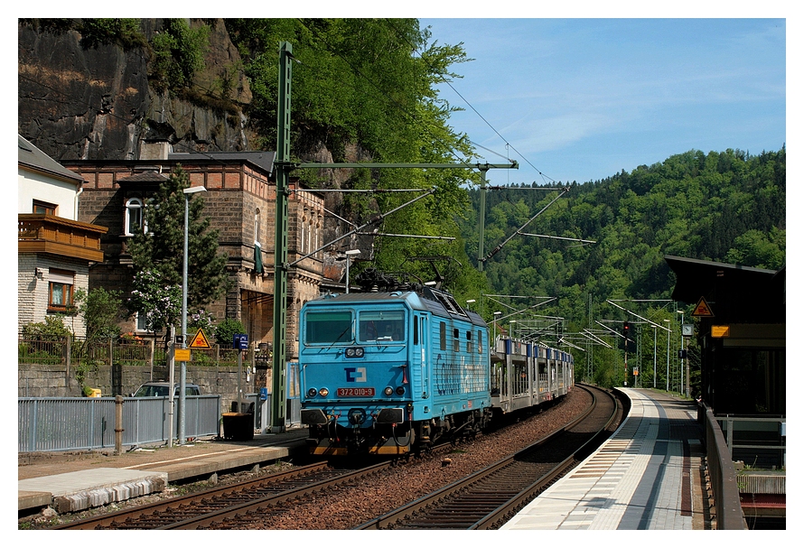 ‎372 010-9 mit den 45313 in Schna am 05.05.2012