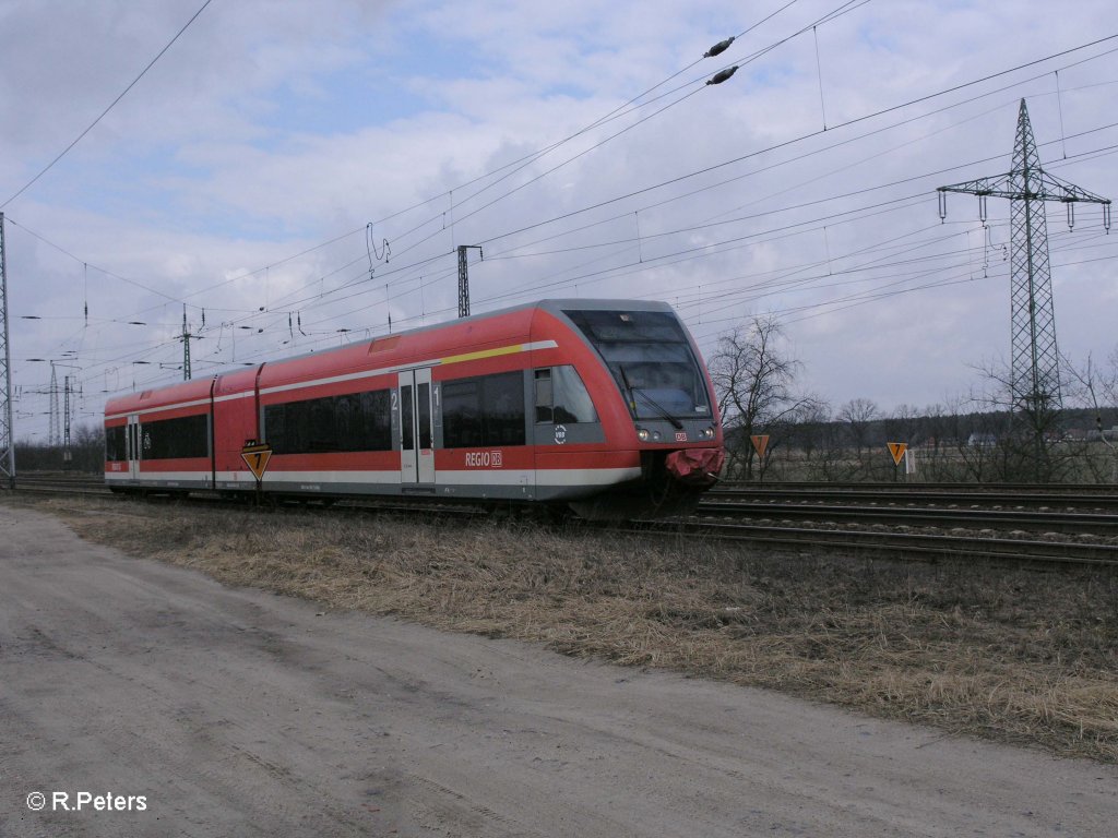 946 011 verlsst Saarmund als RB28814 nach Berlin Schnefeld. 11.03.11