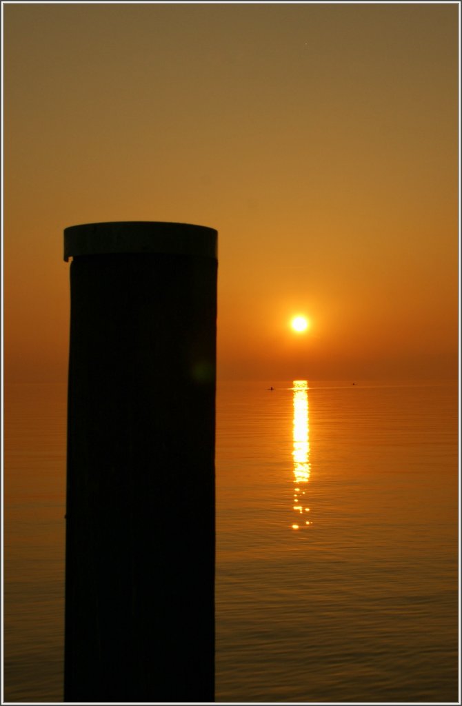 Abendstimmung am Genfersee.
(14.03.2012)