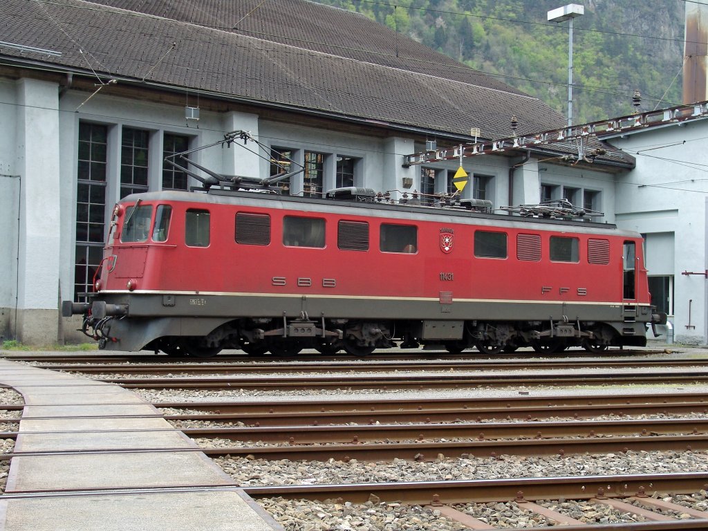 Ae 6/6 11431  Sarnen  am 01.05.04 in Erstfeld