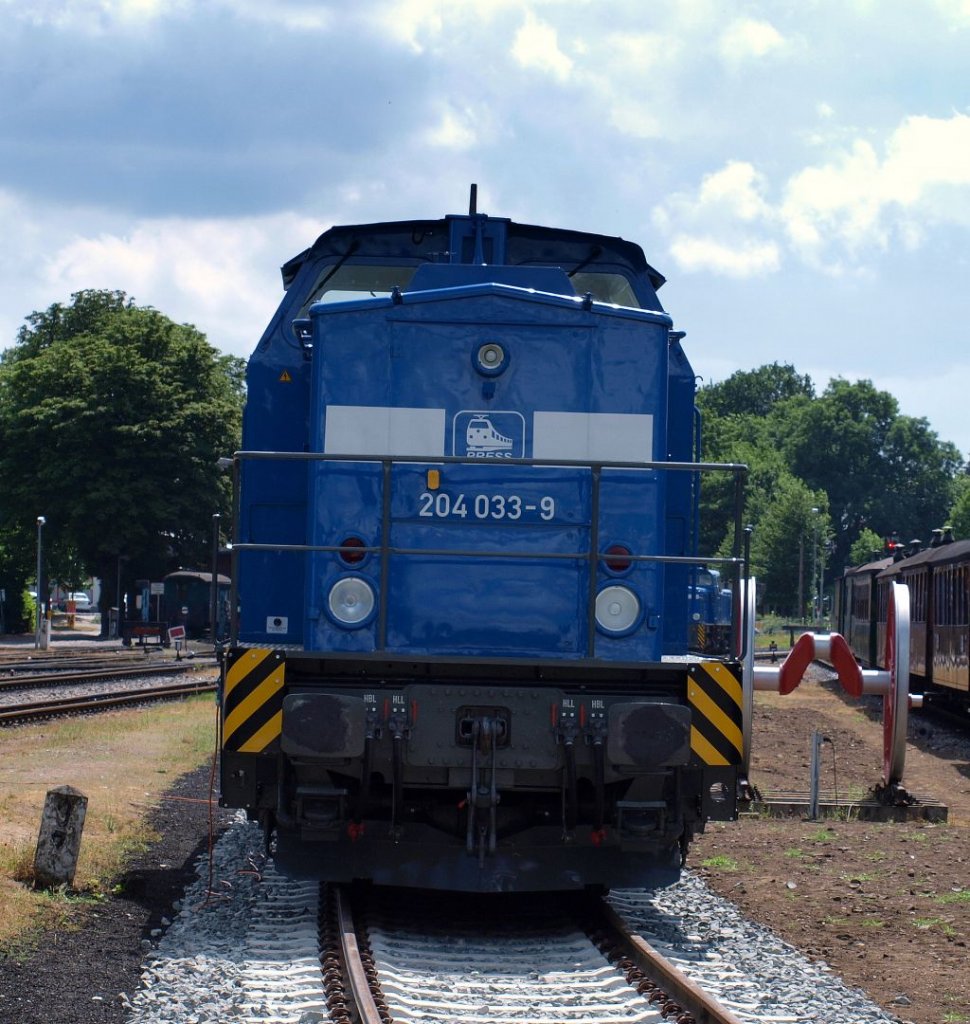 Am 18.7.10 stand ich in Putbus vor der 204 033-9 und konnte dieses Bild festhalten.