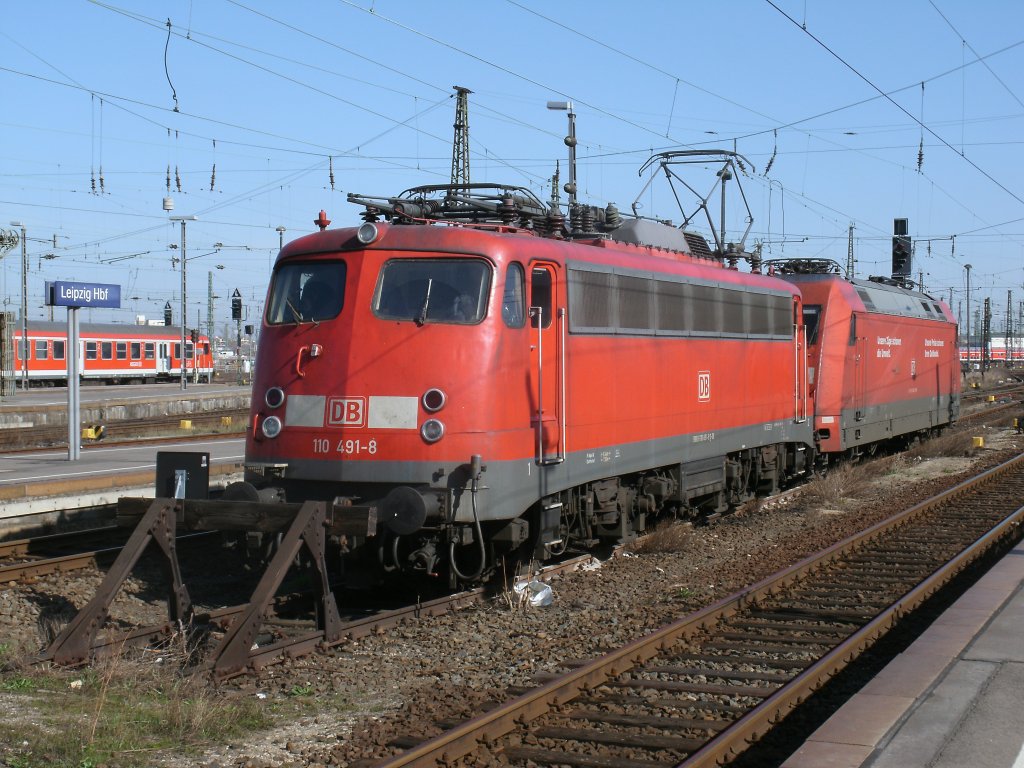 Am 26.Mrz 2012 fhrte mich meine Fototour nach Leipzig.So konnte ich auf dem dortigen Hbf 110 491 und 101 038 vor der Bahnhofshalle fotografieren.